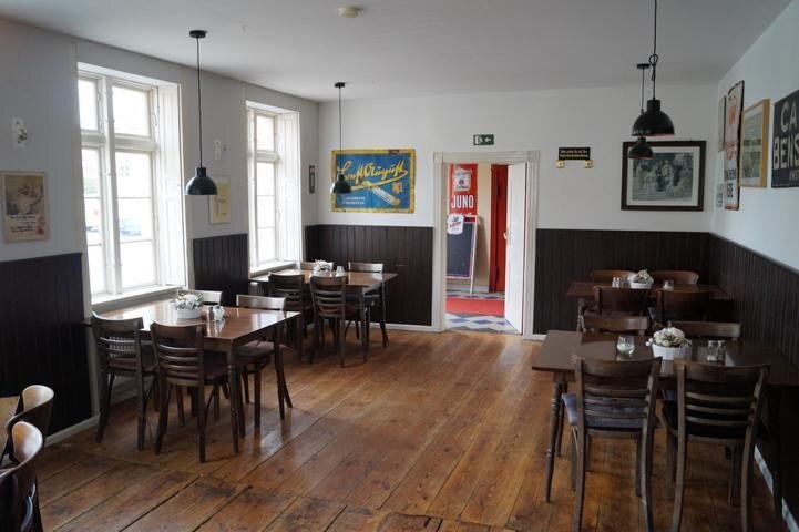 Historisches Gasthaus mit Biergarten, Fremdenzimmern und Pött und Pann