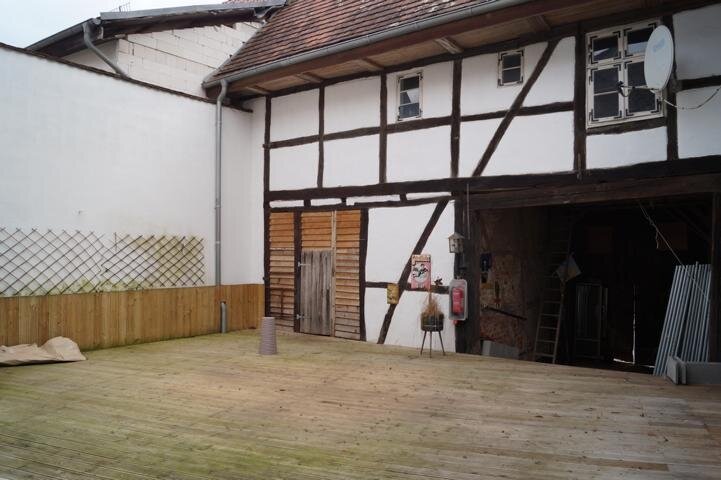 Historisches Gasthaus mit Biergarten, Fremdenzimmern und Pött und Pann