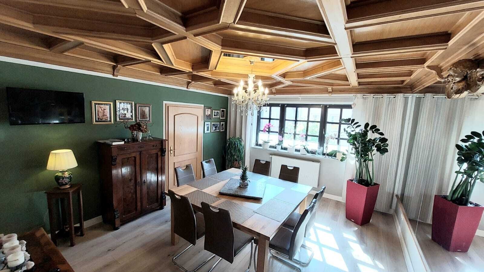 Exklusives Stadthaus mit Ladenlokal in guter Lage