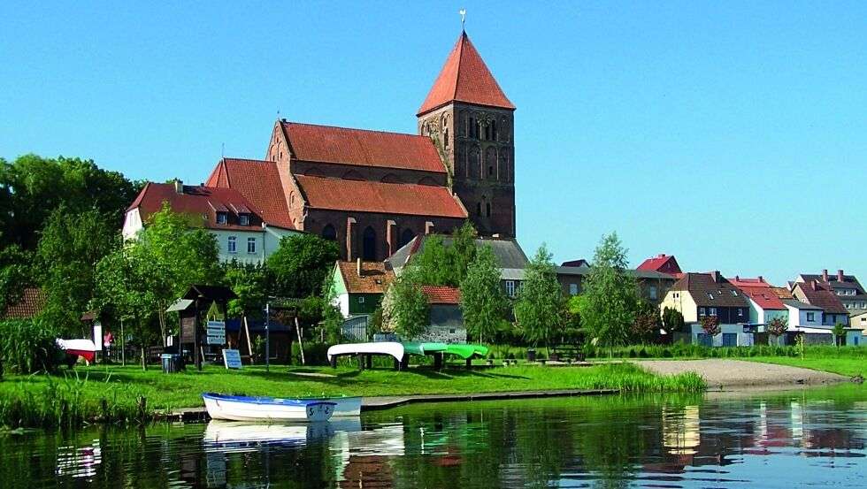 stadt-tribsees-kirche