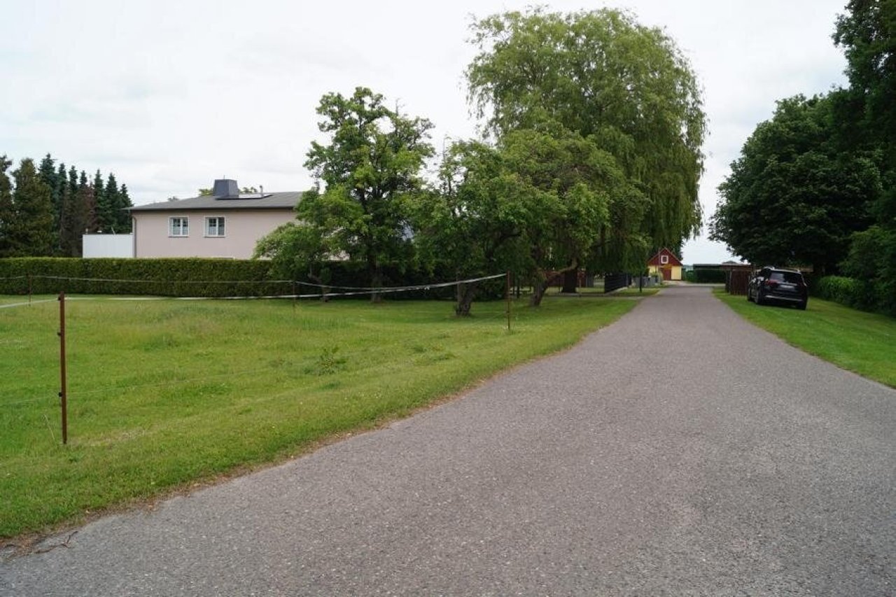 Straße "An den Linden" Straße "An den Linden"